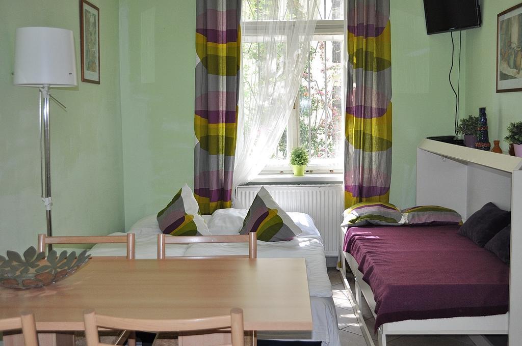 Apartment Na Kozacce 6 Прага Екстер'єр фото