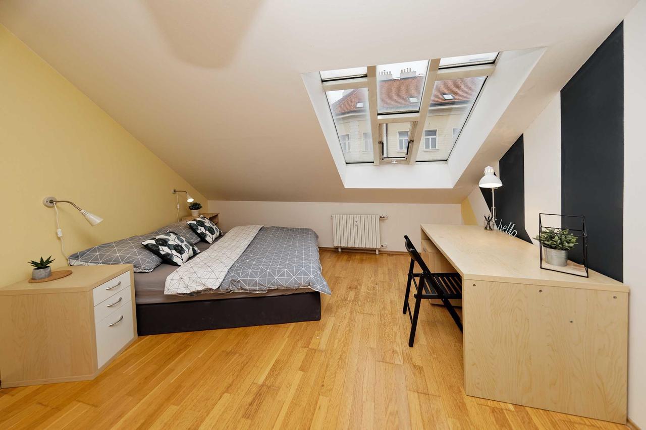 Apartment Na Kozacce 6 Прага Екстер'єр фото