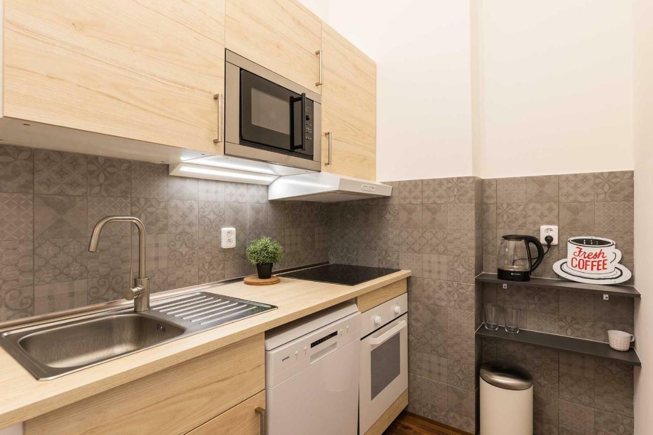 Apartment Na Kozacce 6 Прага Екстер'єр фото